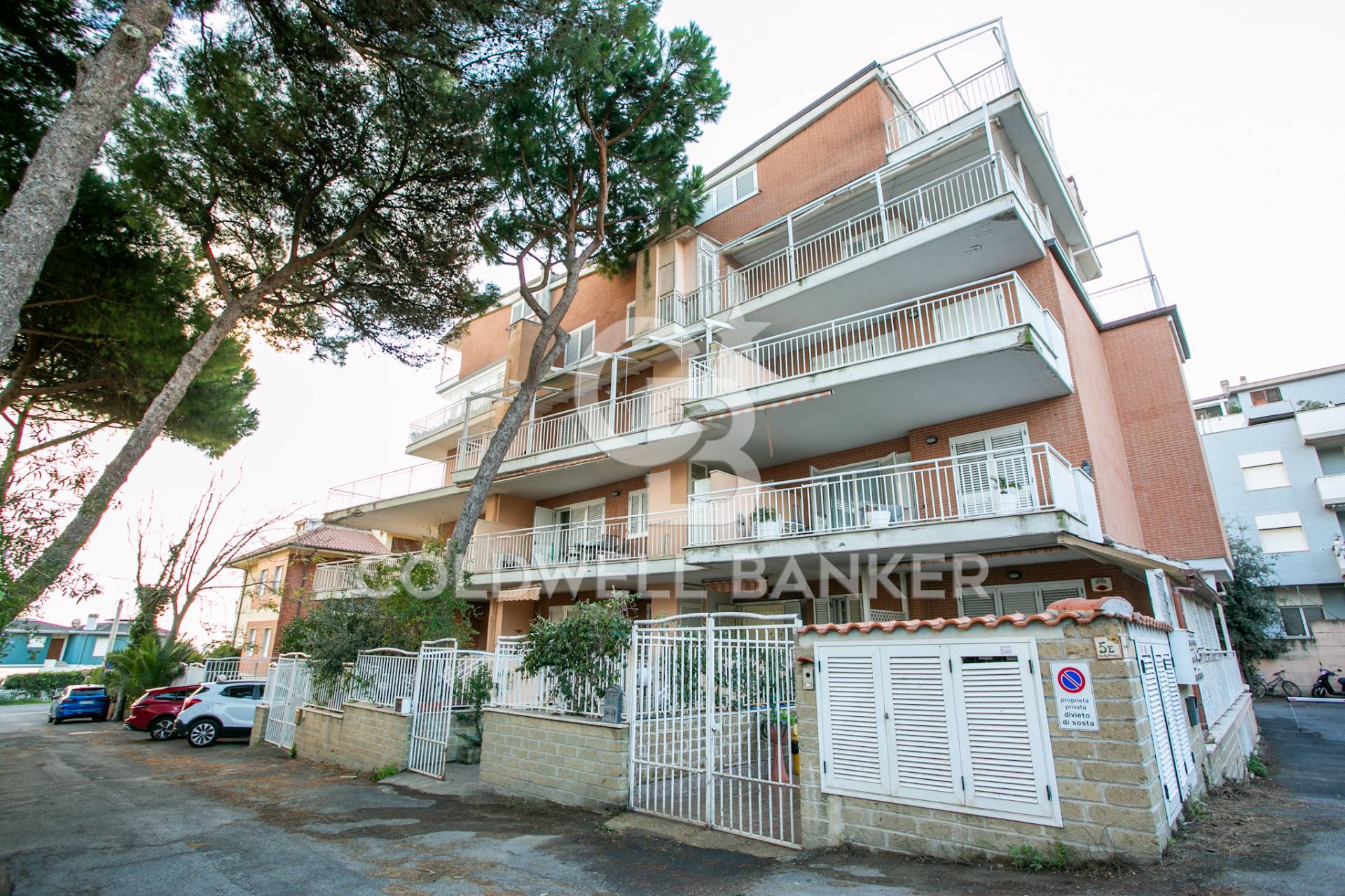 1 locale in vendita a Santa Marinella