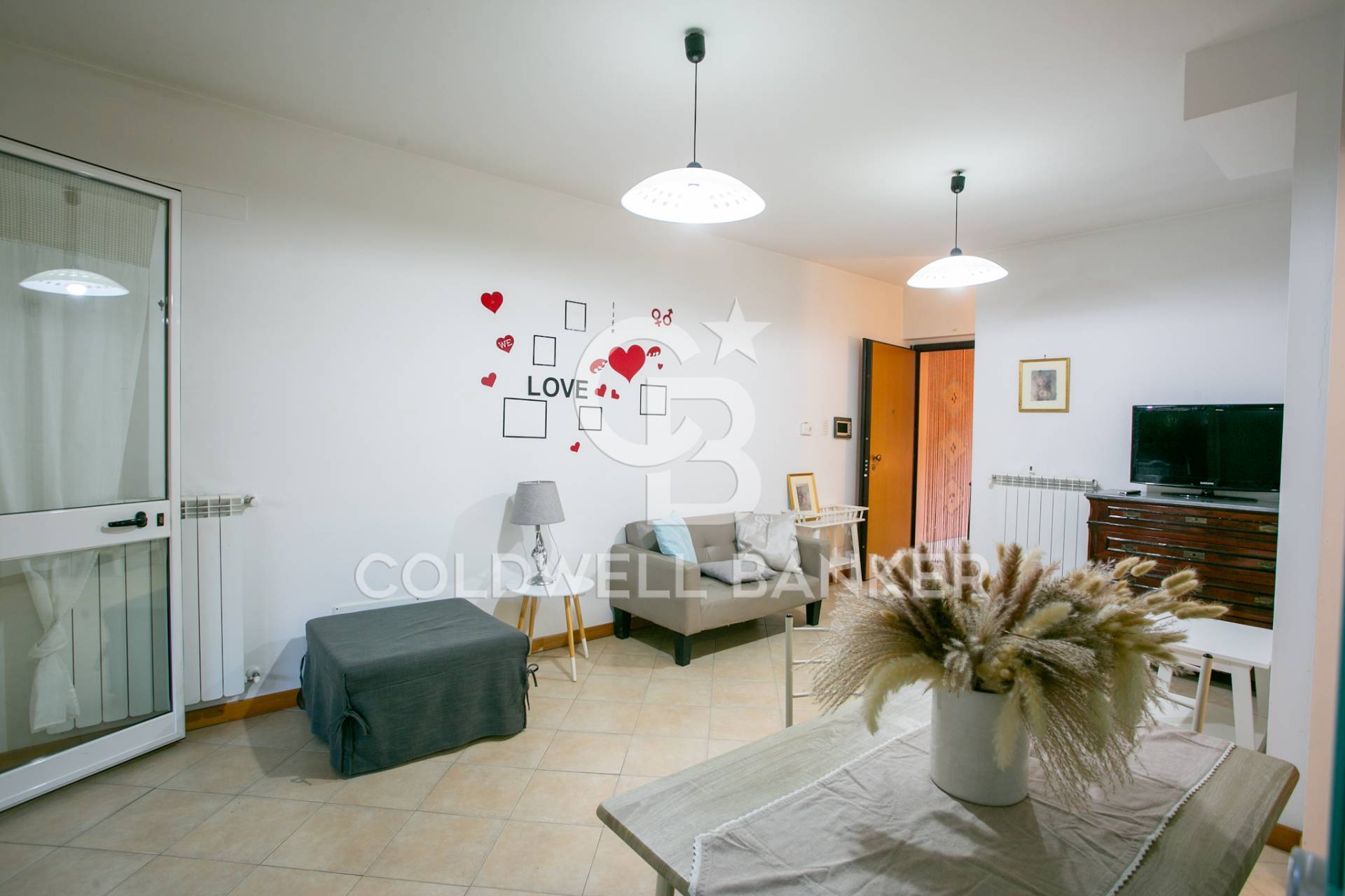 1 locale in vendita a Santa Marinella