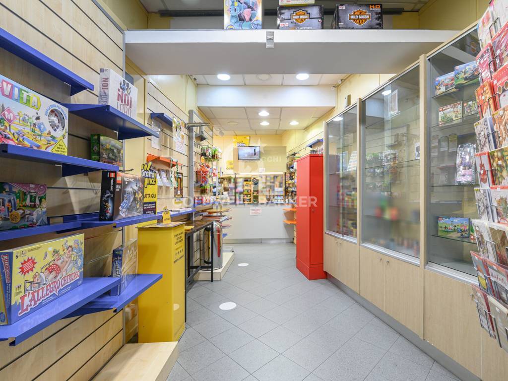 Tabaccheria in vendita a Civitavecchia