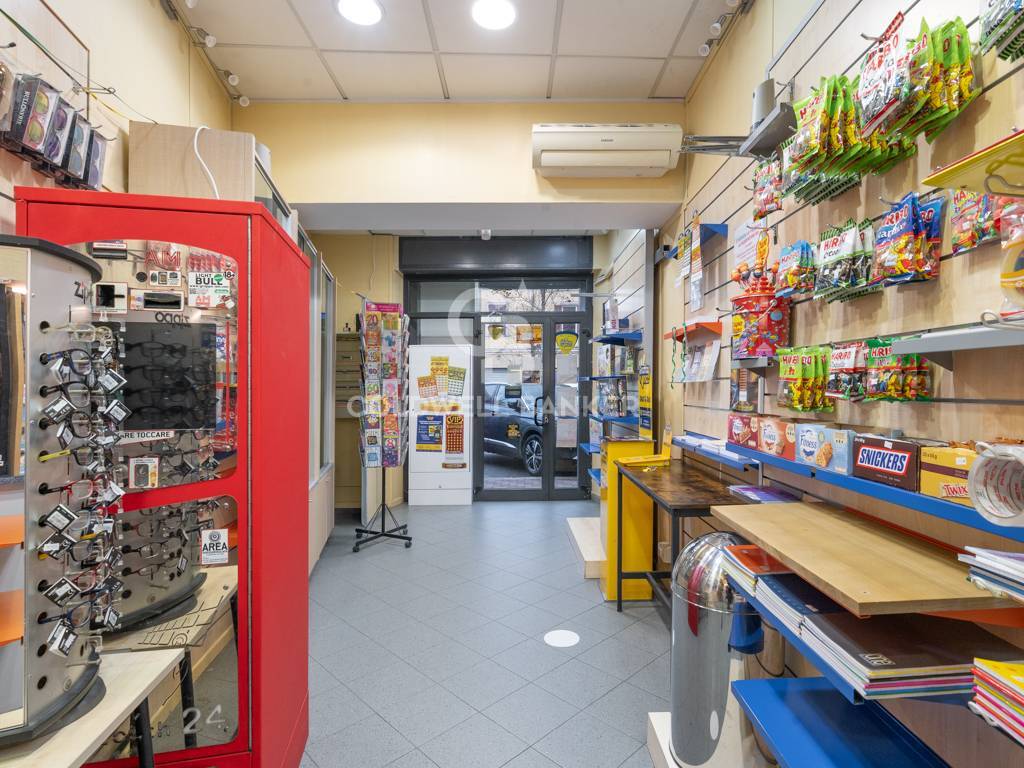 Tabaccheria in vendita a Civitavecchia