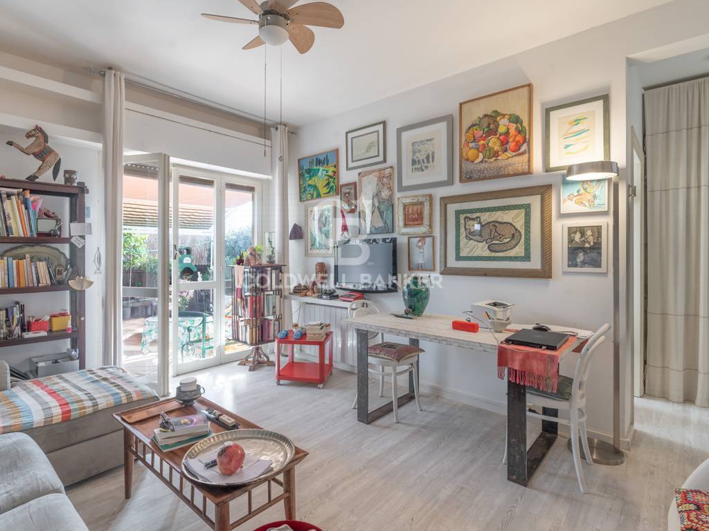 2 locali in vendita a Santa Marinella, Zona Fiori