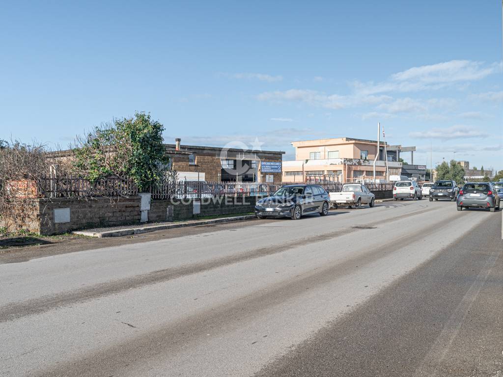 Capannone industriale in vendita a Tarquinia, Artigianale