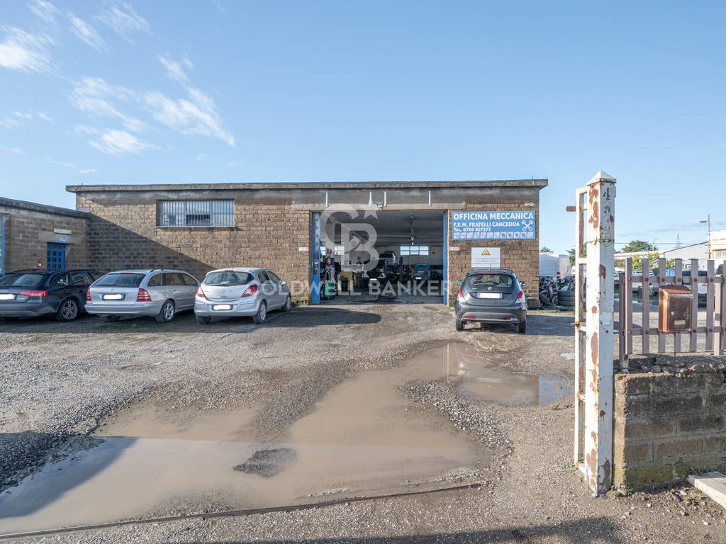 Capannone industriale in vendita a Tarquinia, Artigianale