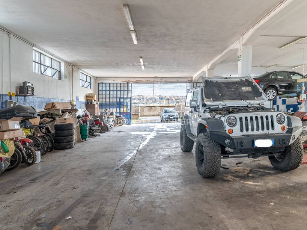 Capannone industriale in vendita a Tarquinia, Artigianale