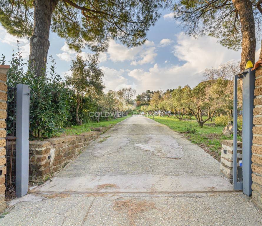 Villa in vendita a Santa Marinella, Aurelia Vecchia/Quartaccia