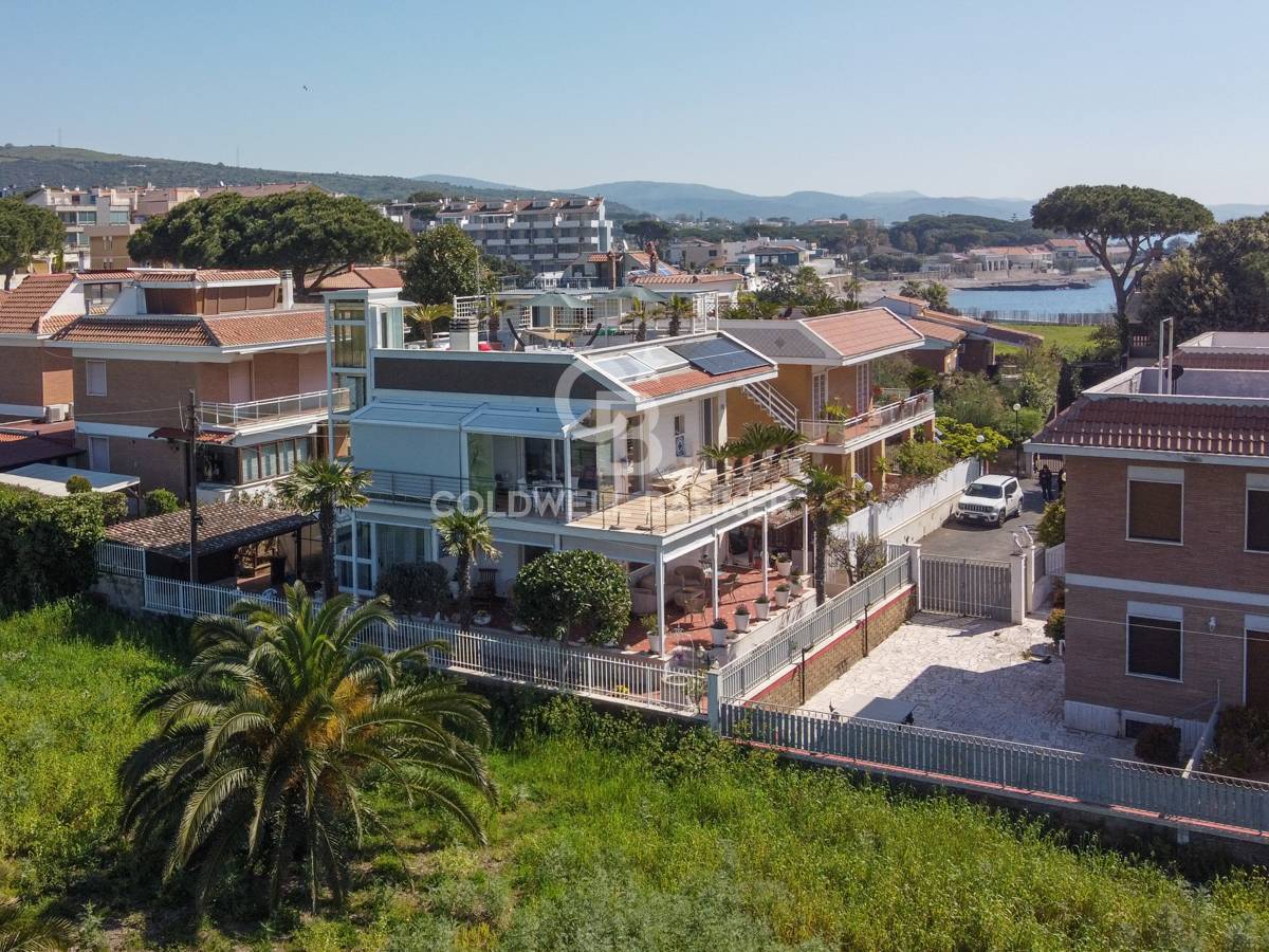 Villa in vendita a Santa Marinella
