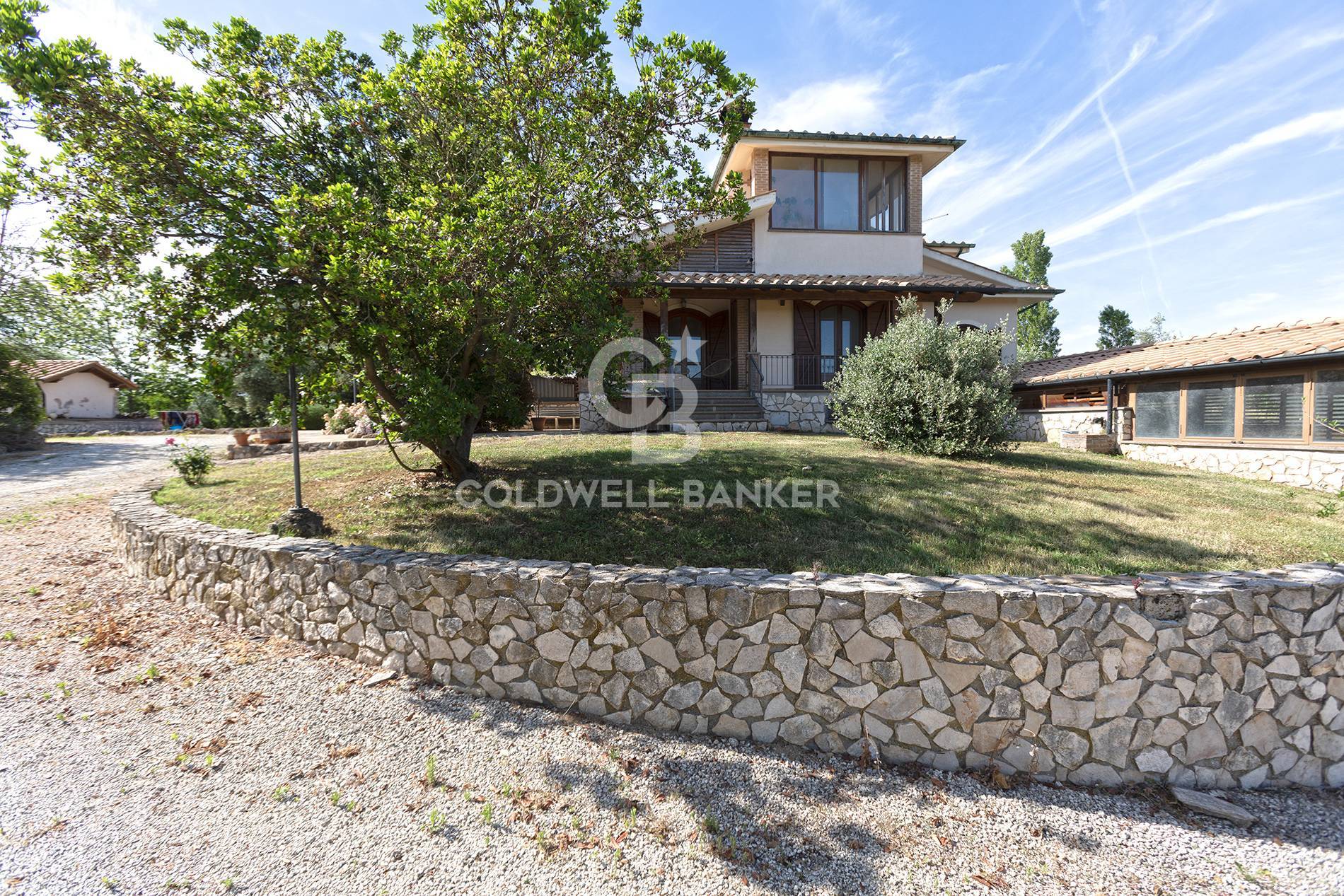 Villa in vendita a Manziana