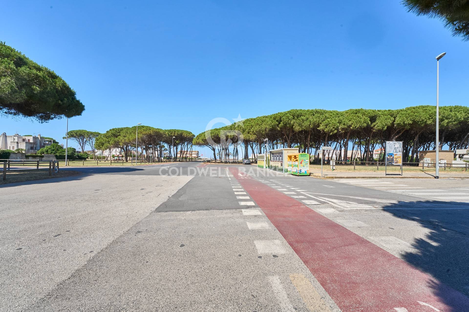 Locale commerciale in vendita a Tarquinia, Lido di Tarquinia