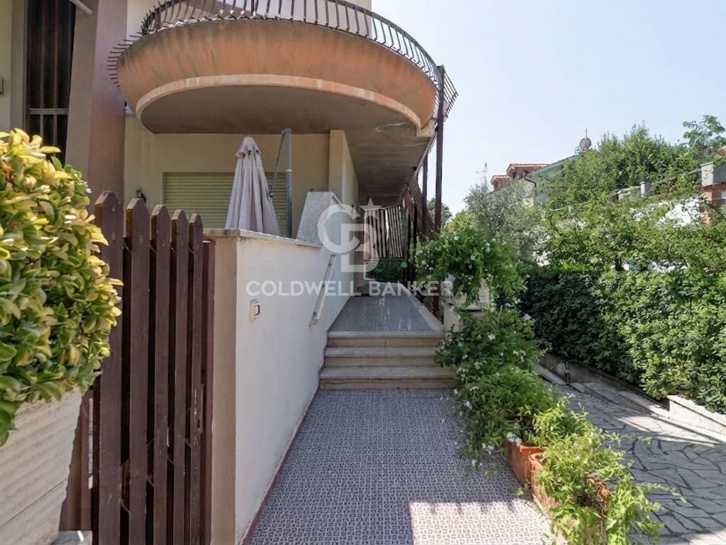Villa bifamiliare in vendita a Santa Marinella, Maiorca