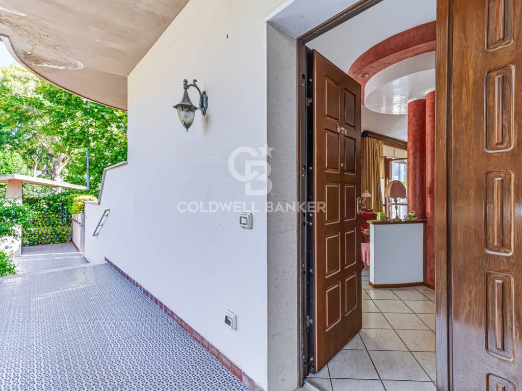 Villa bifamiliare in vendita a Santa Marinella, Maiorca
