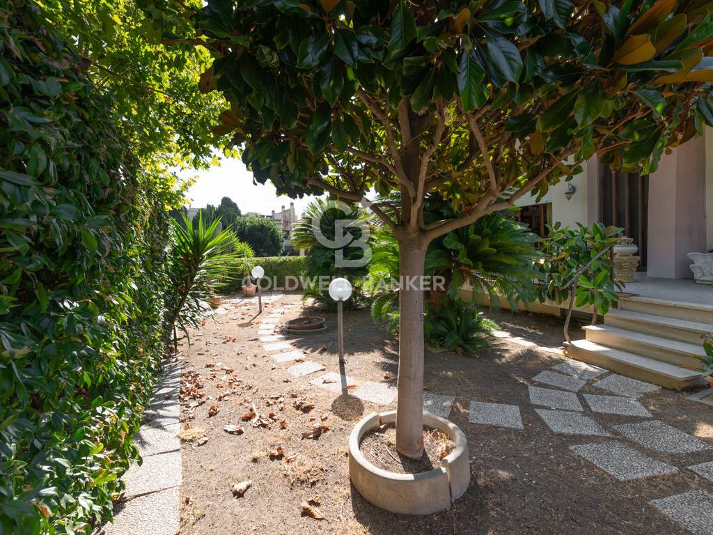 Villa bifamiliare in vendita a Santa Marinella, Maiorca