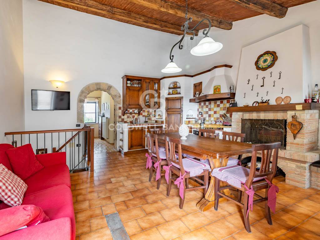 Casa semi indipendente in vendita a Tarquinia, Centro Storico