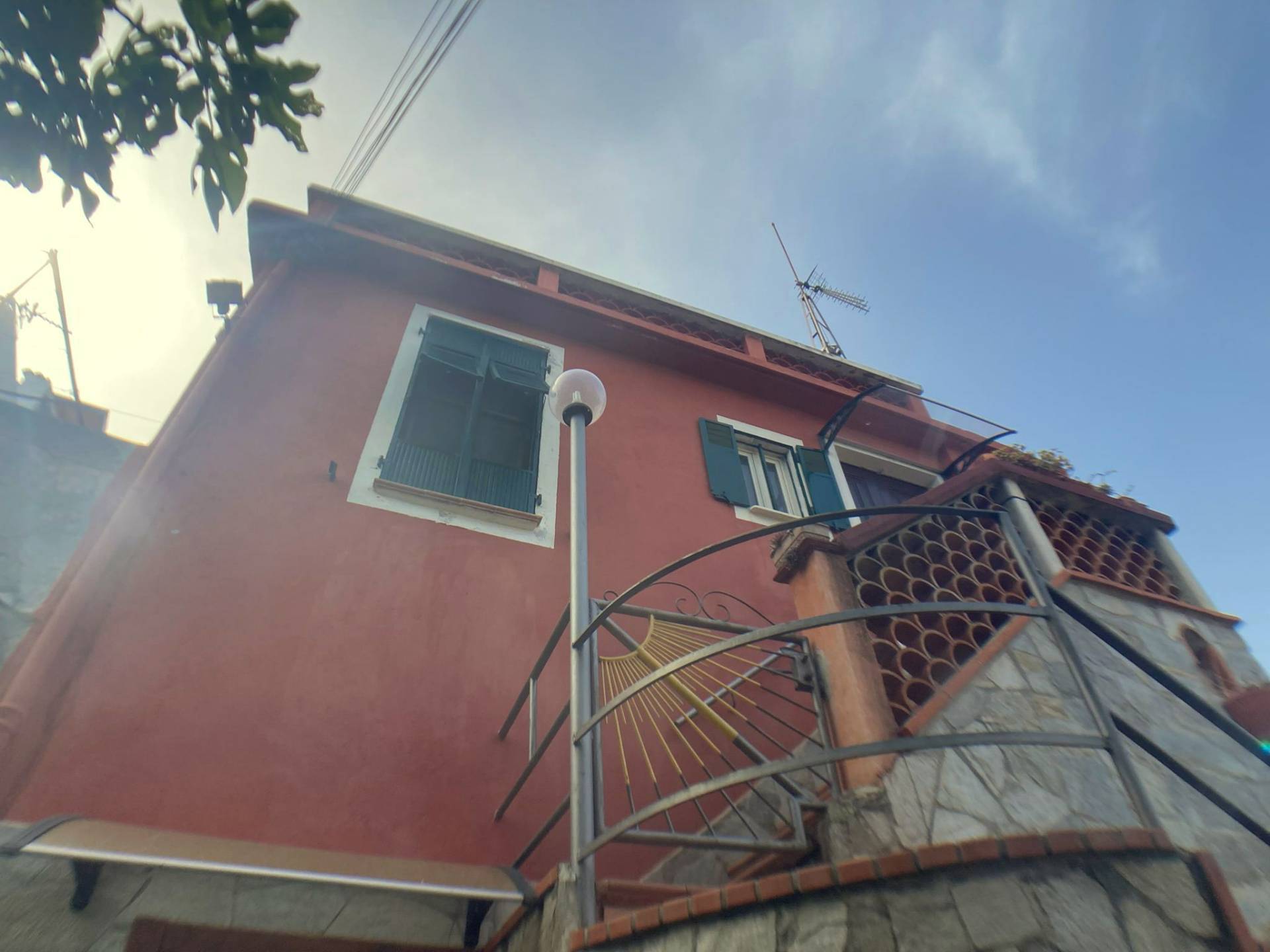 Casa semindipendente in vendita a Ventimiglia