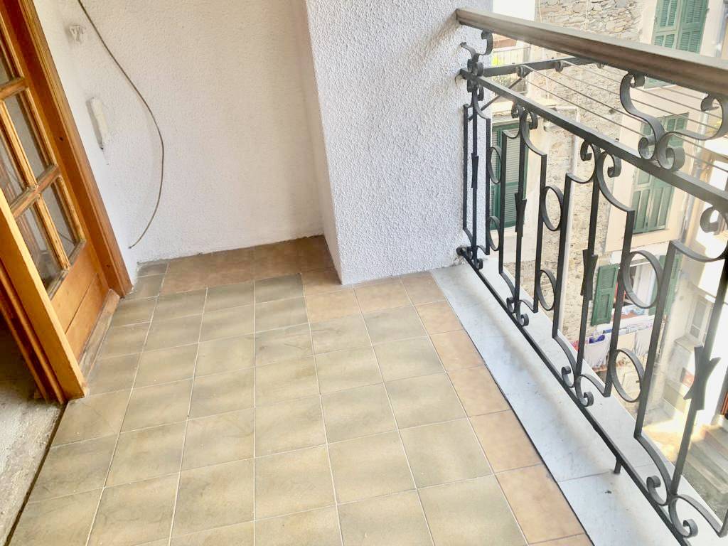 Appartamento in vendita a Dolceacqua