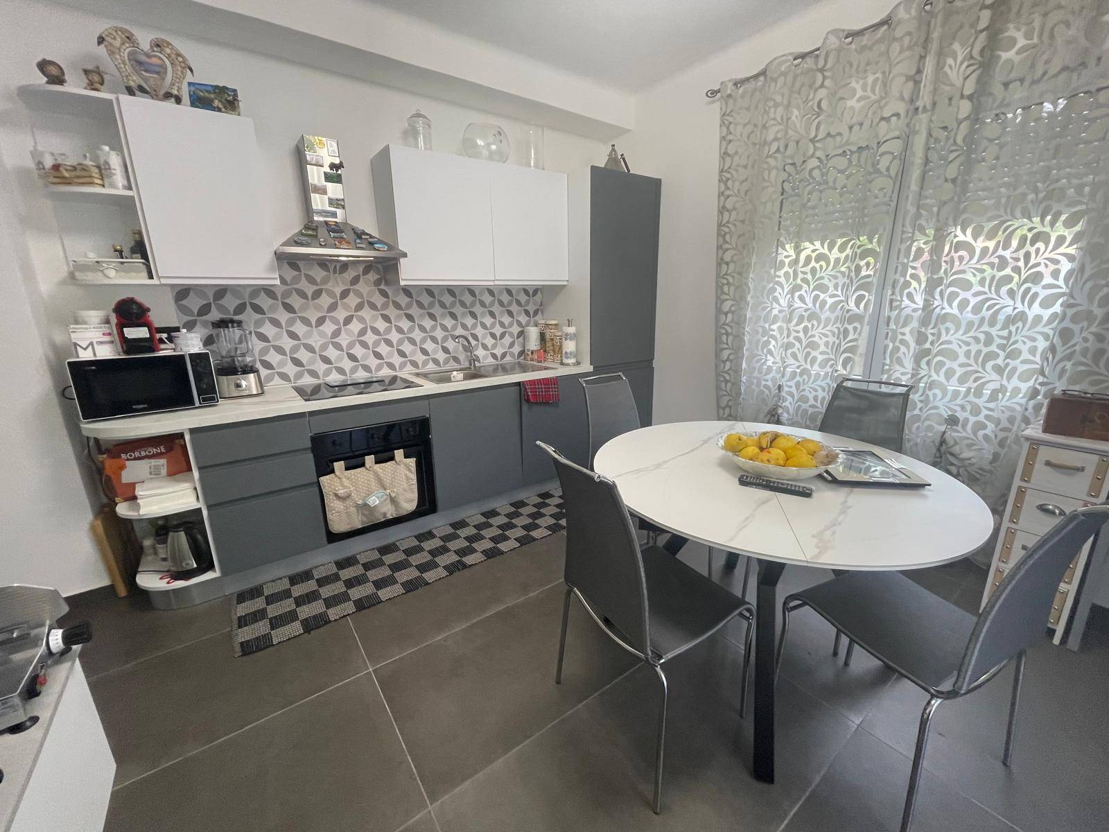 Appartamento in vendita a Ventimiglia, San Bartolomeo al Latte