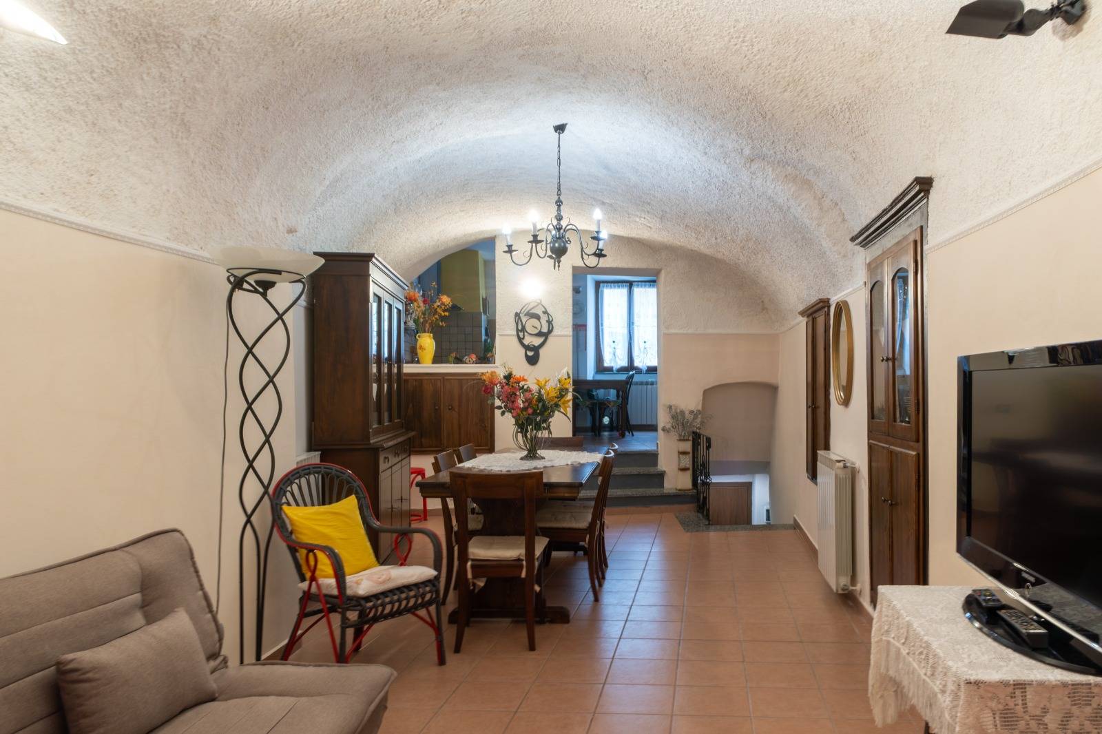 Abitazioni tipiche storiche in vendita a Pigna