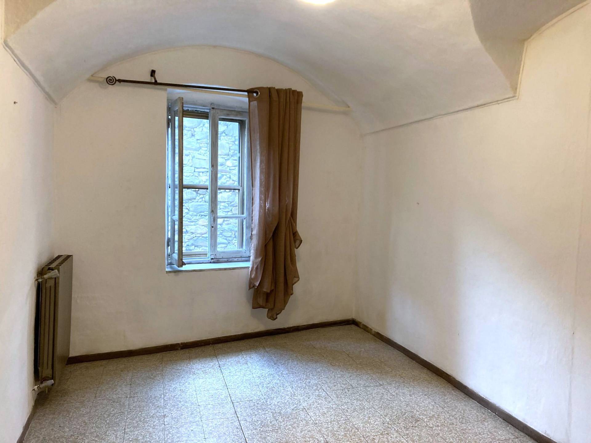 Abitazioni tipiche storiche in vendita a Dolceacqua