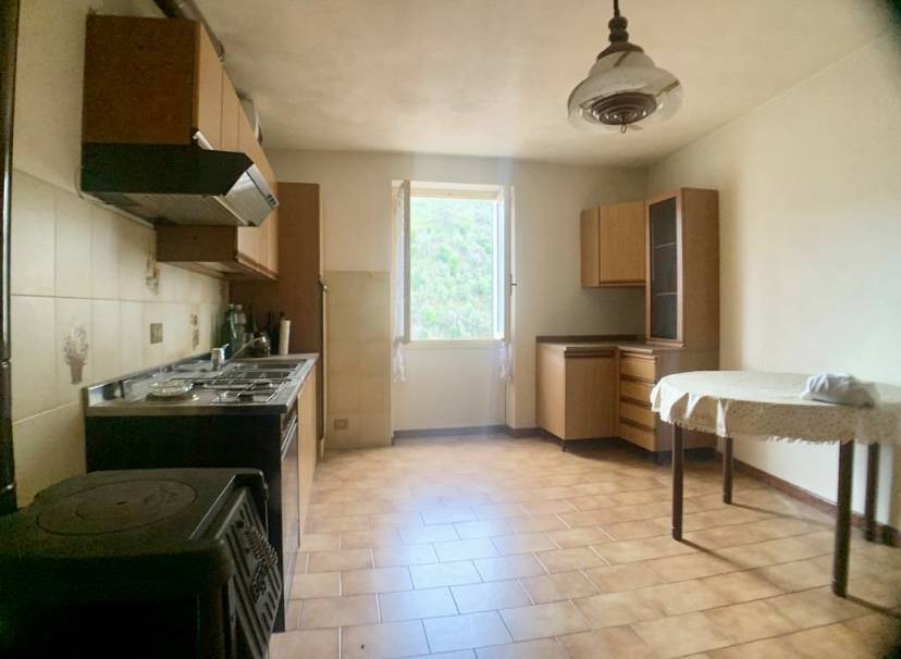 Appartamento in vendita a Castel Vittorio