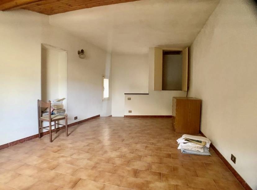 Appartamento in vendita a Castel Vittorio