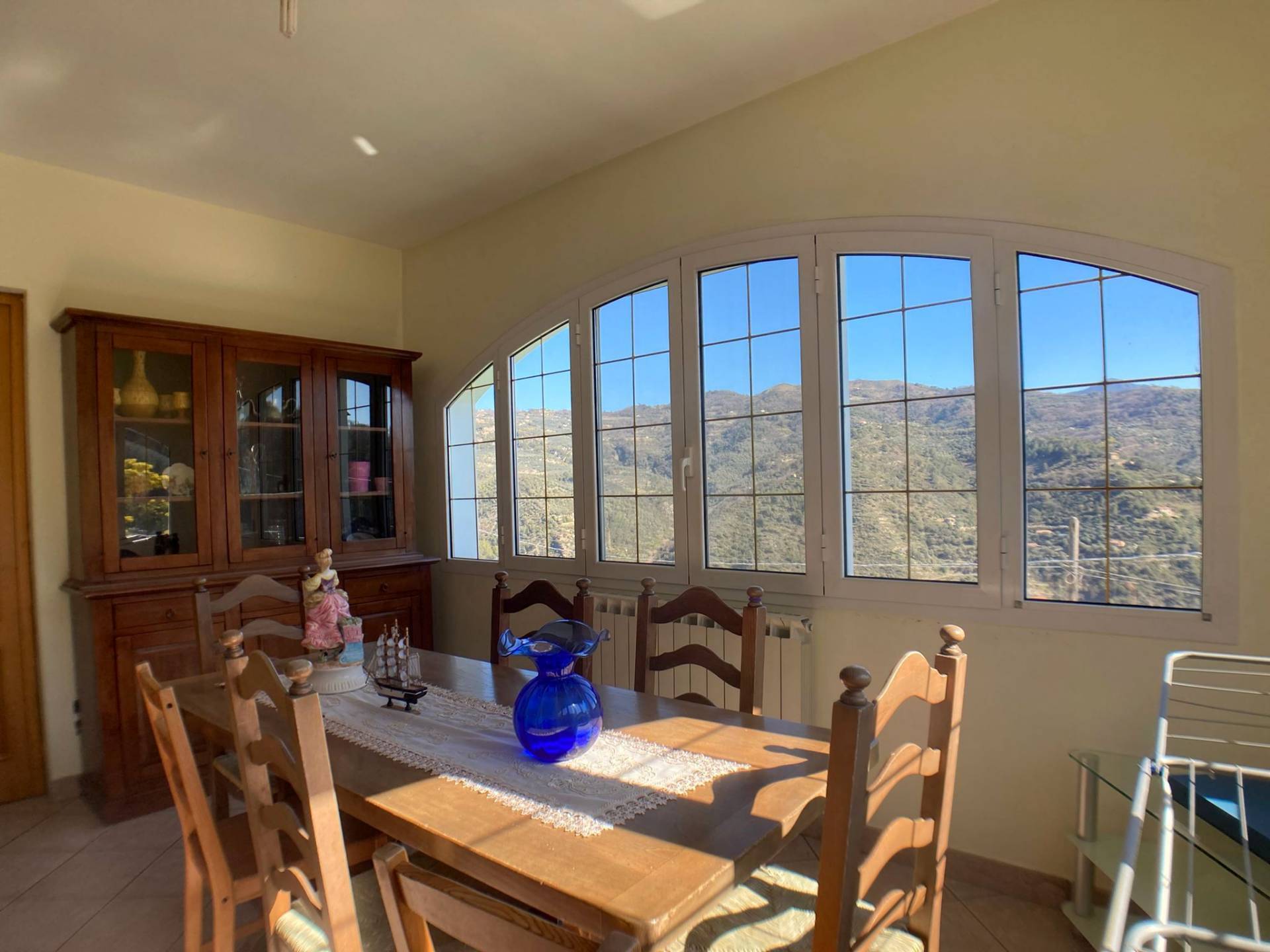 Villa bifamiliare in vendita a Dolceacqua