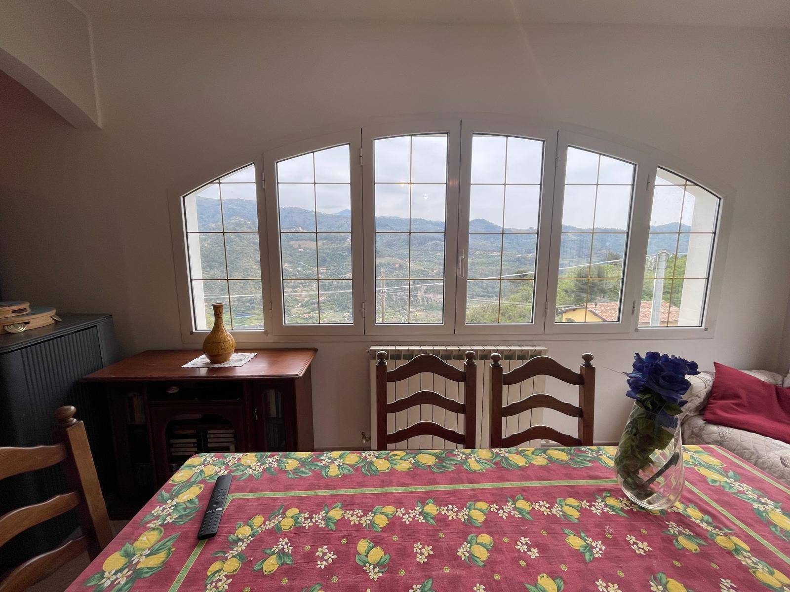 Villa bifamiliare in vendita a Dolceacqua