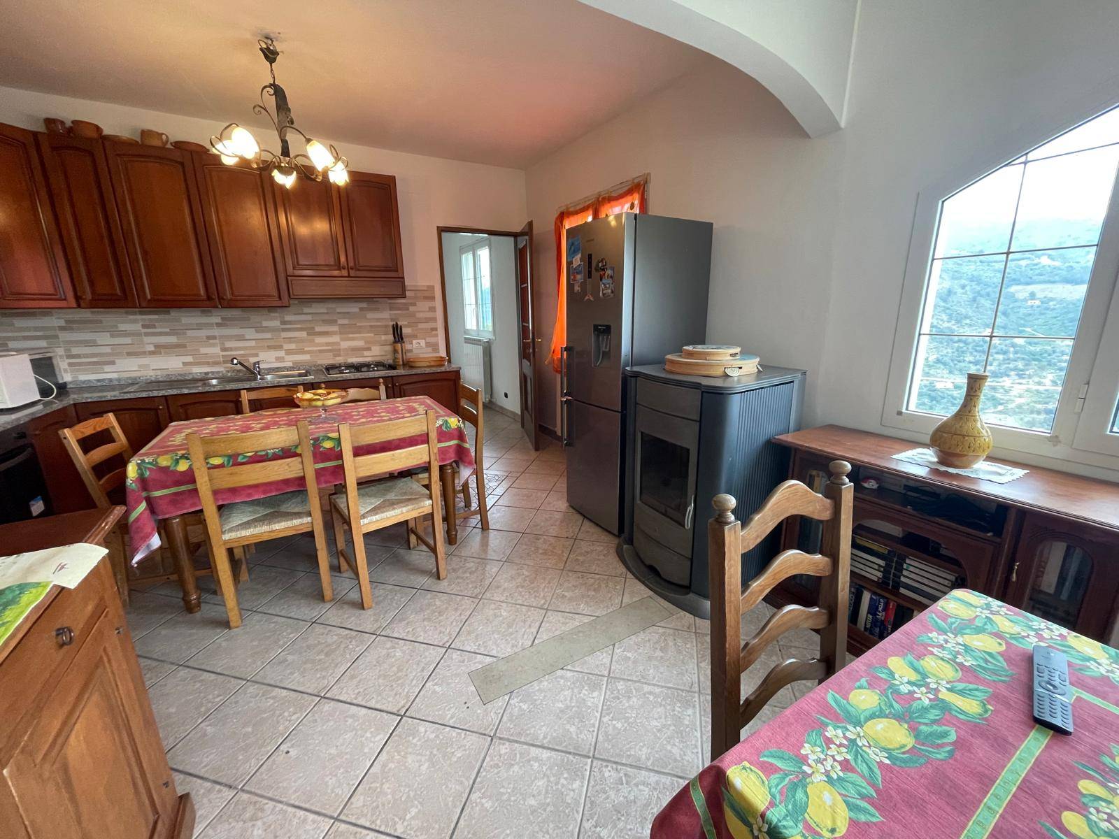 Villa bifamiliare in vendita a Dolceacqua