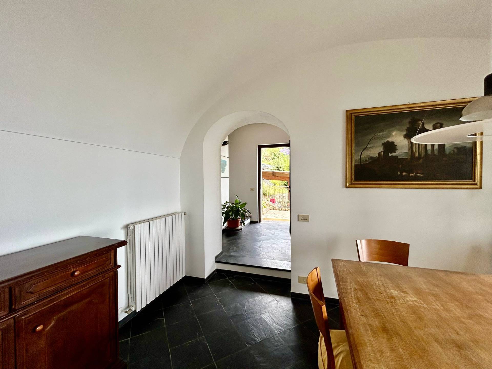 Casa indipendente in vendita a Ventimiglia, Ville