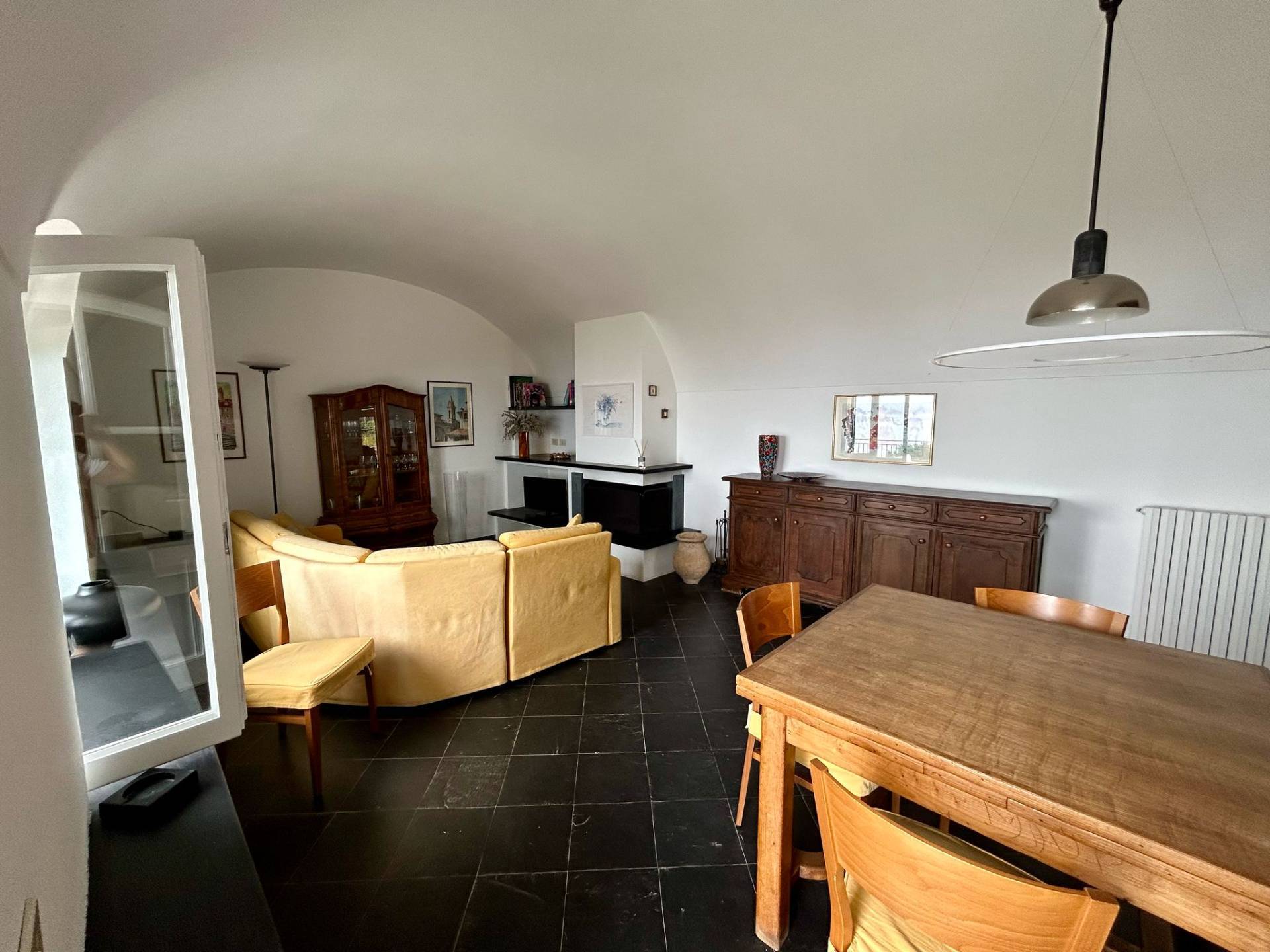 Casa indipendente in vendita a Ventimiglia, Ville