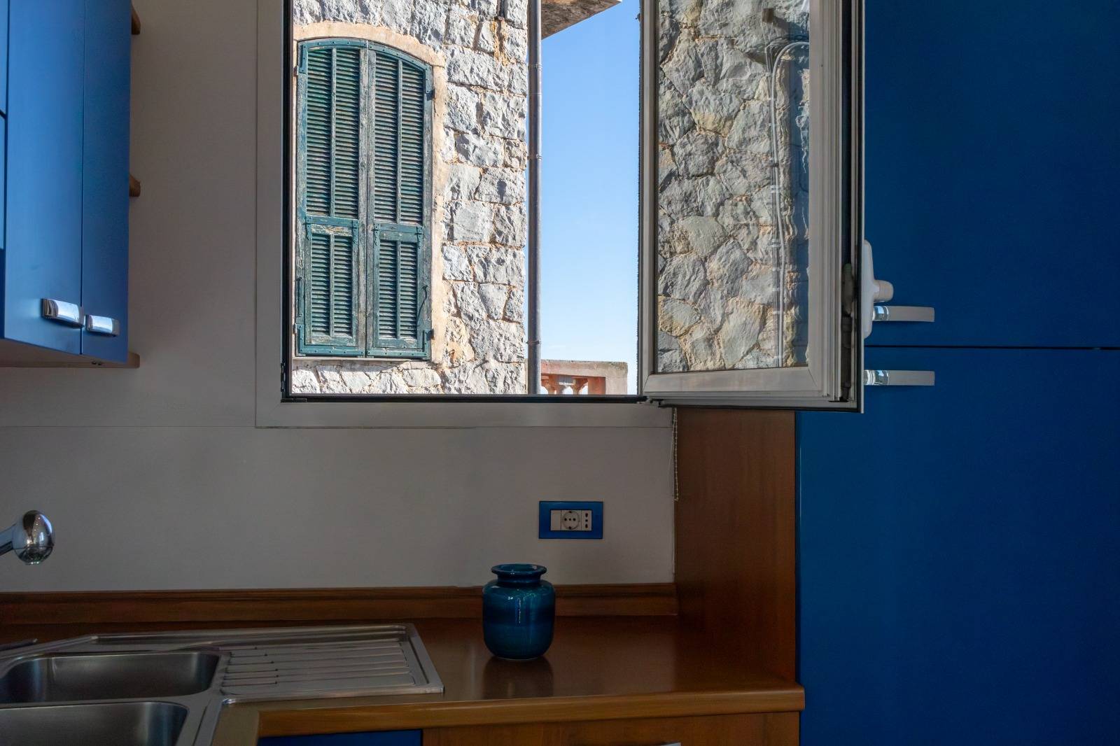 Appartamento in vendita a Ventimiglia, Mortola Inferiore e Superiore