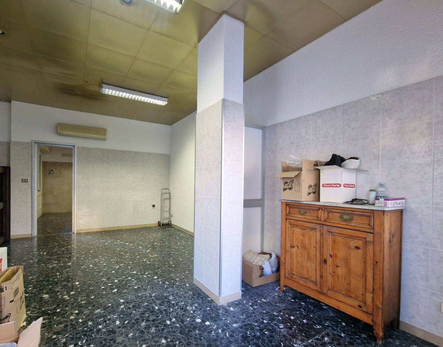 Magazzino in vendita a Ventimiglia