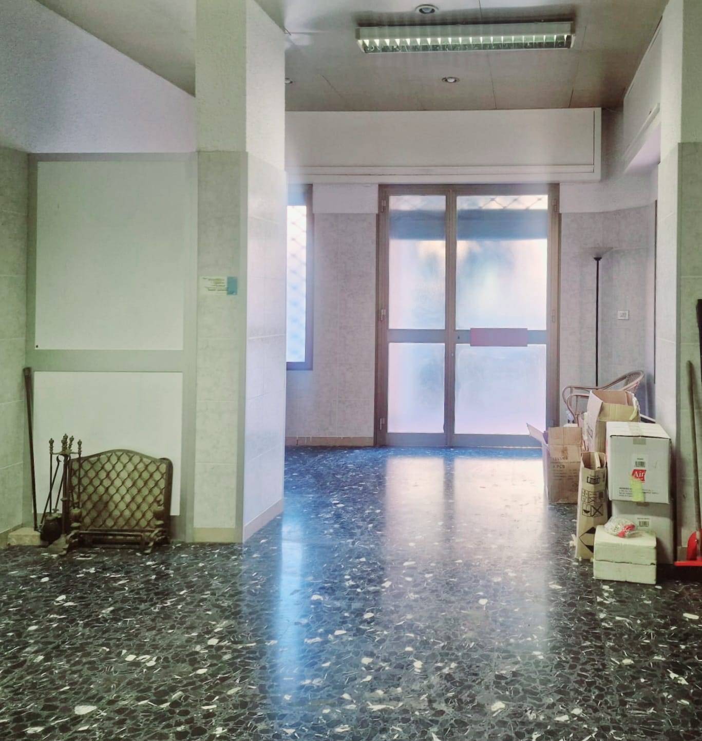 Magazzino in vendita a Ventimiglia