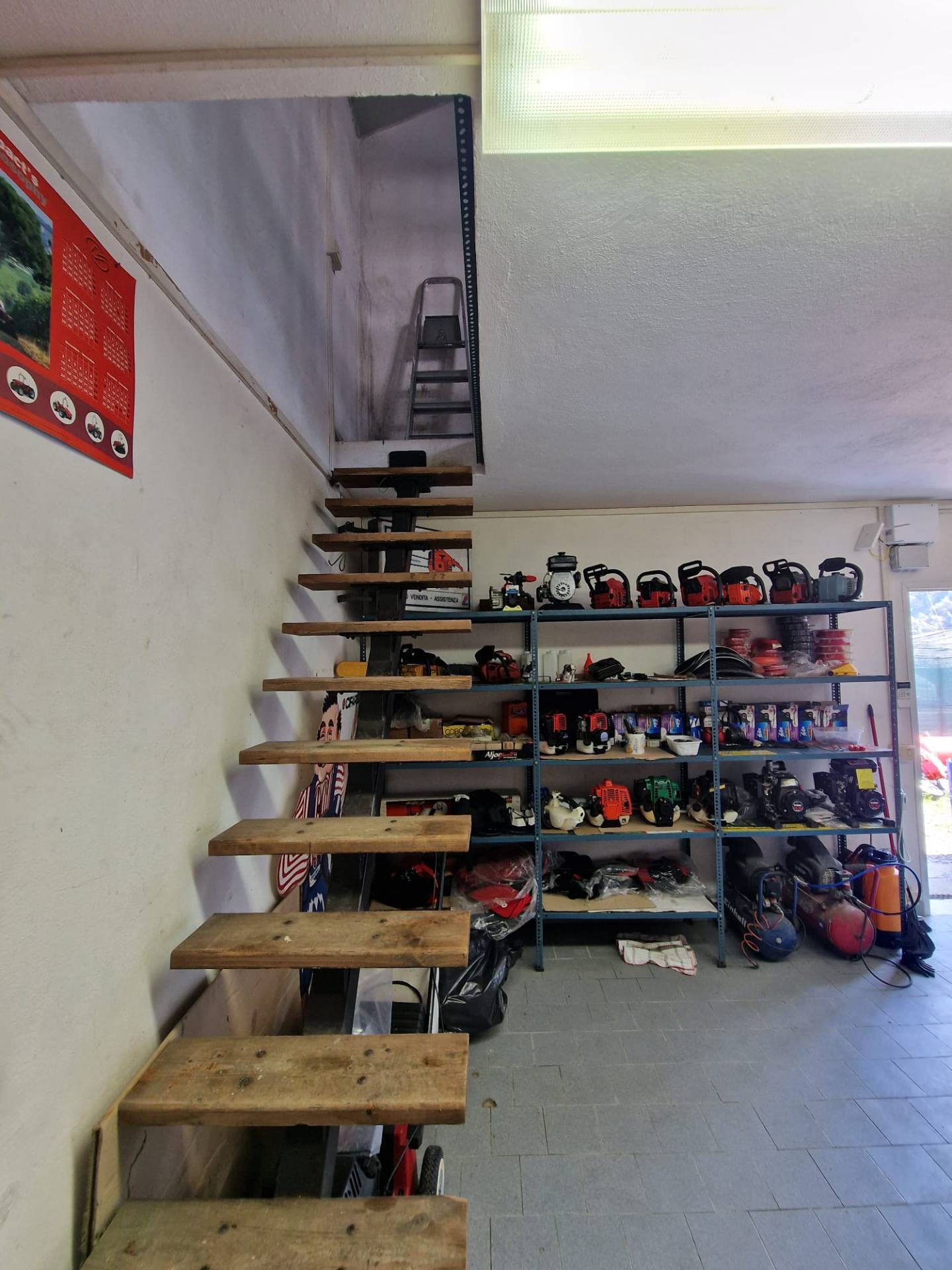 Magazzino in vendita a Camporosso
