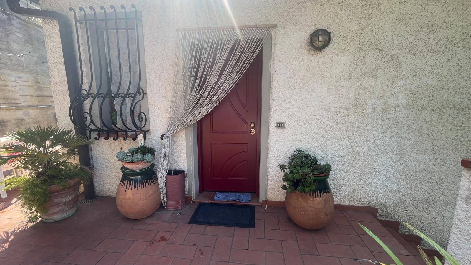 Casa semindipendente in vendita a Camporosso