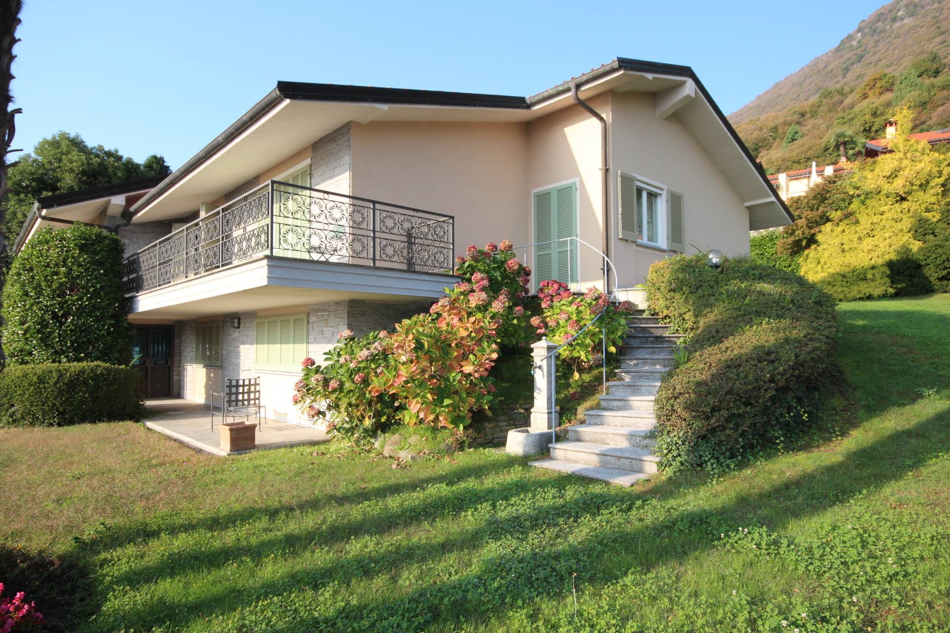 Villa in vendita a Ghiffa, Ronco