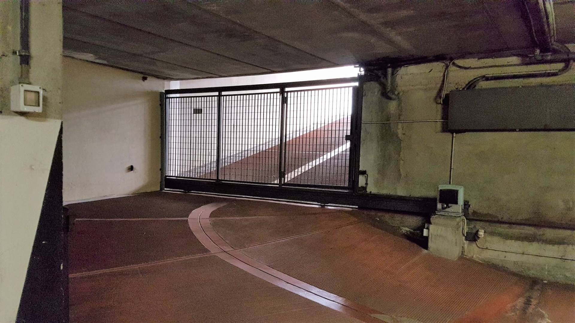 Attivit commerciale / Garage in vendita a Verbania, Intra centro