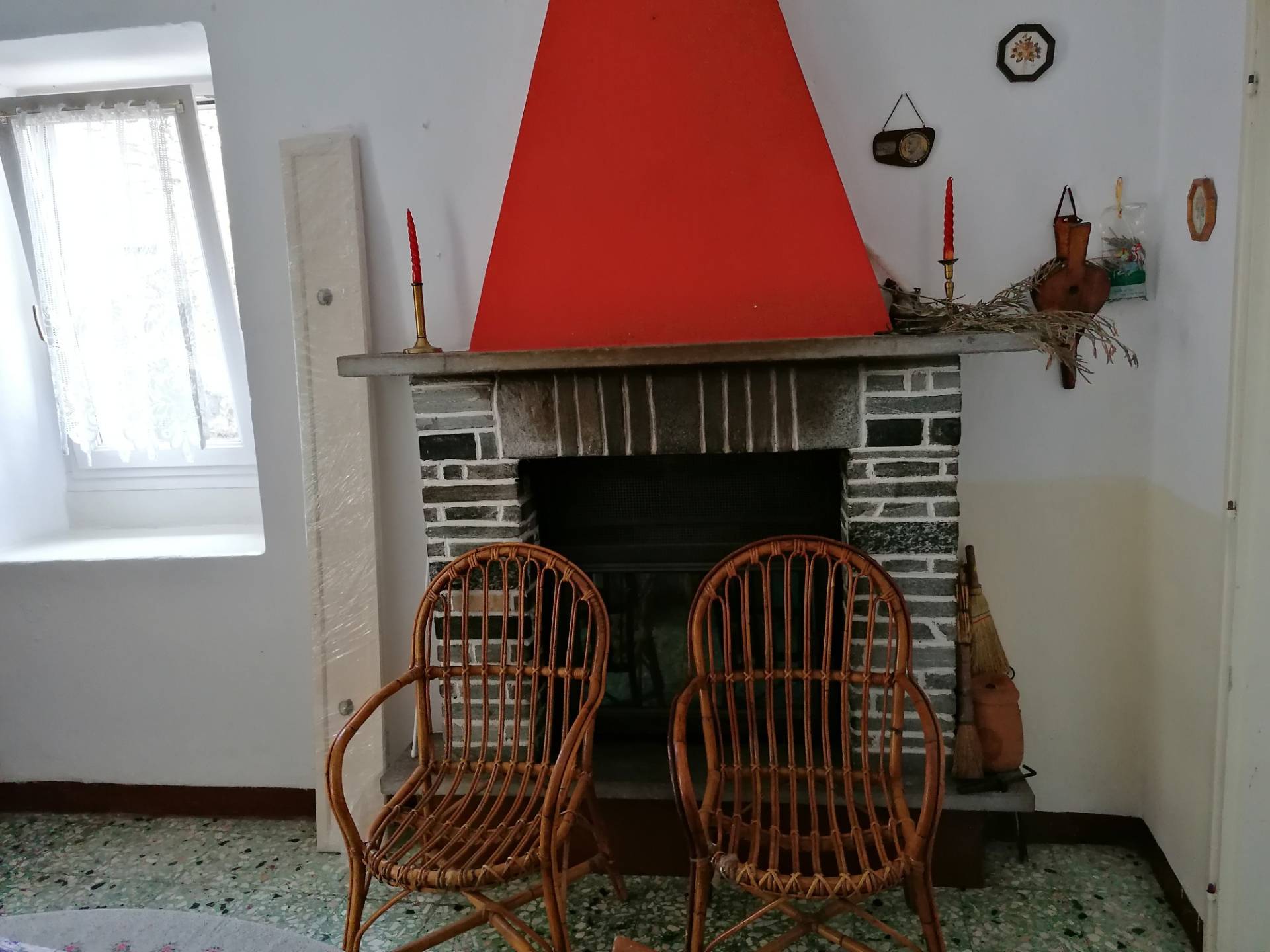 Casa in vendita a Cannobio, S.Agata