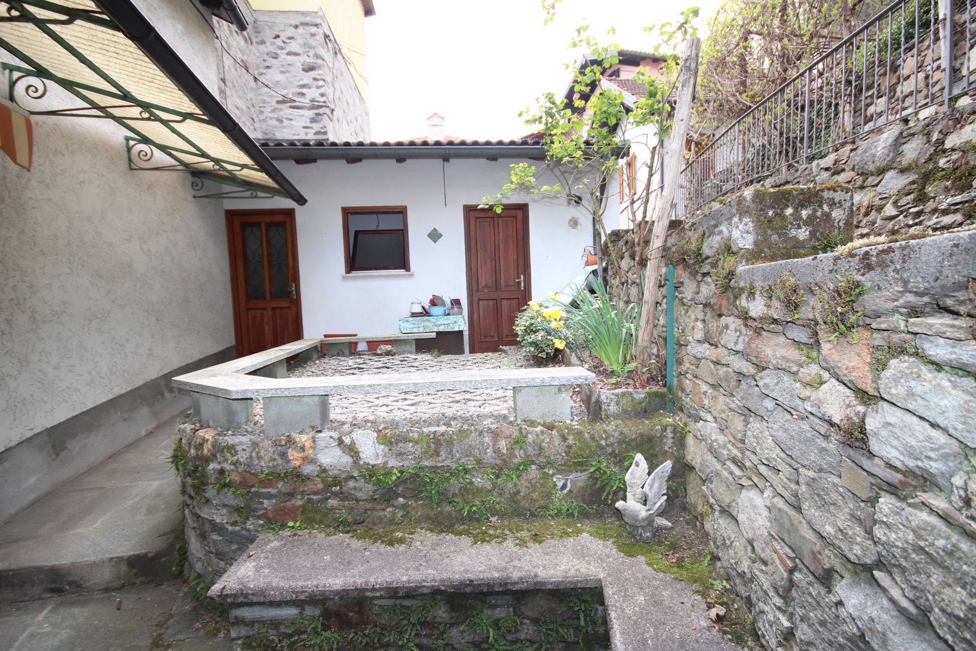 Casa in vendita a Cannobio, S.Agata