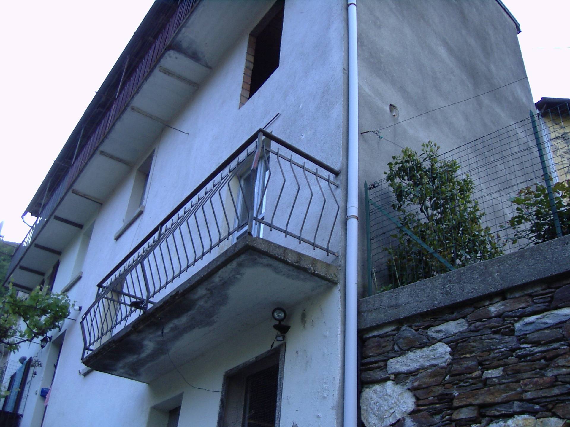 Casa in vendita a Gurro