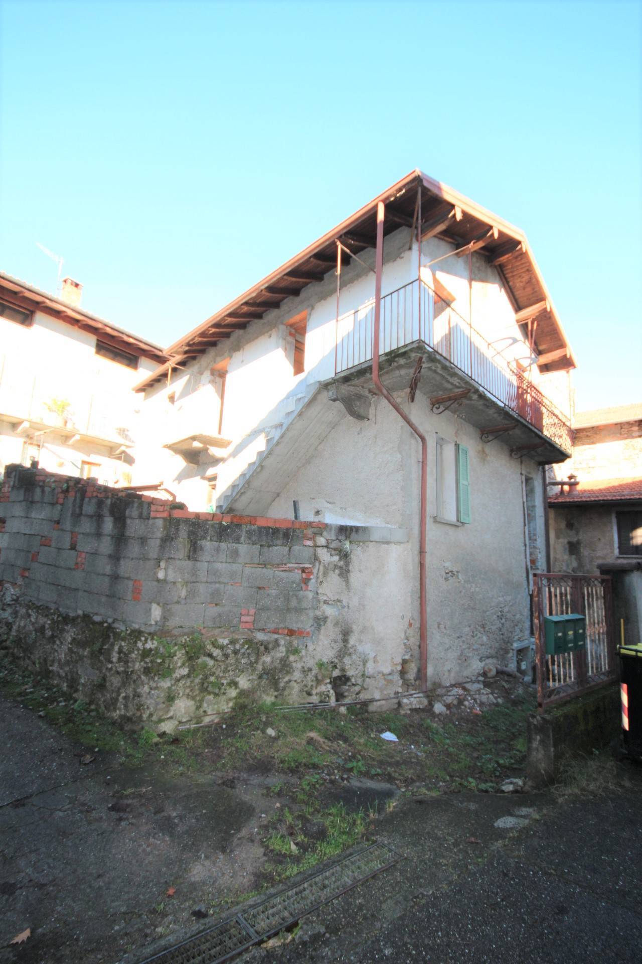 Casa in vendita a Verbania, Zoverallo