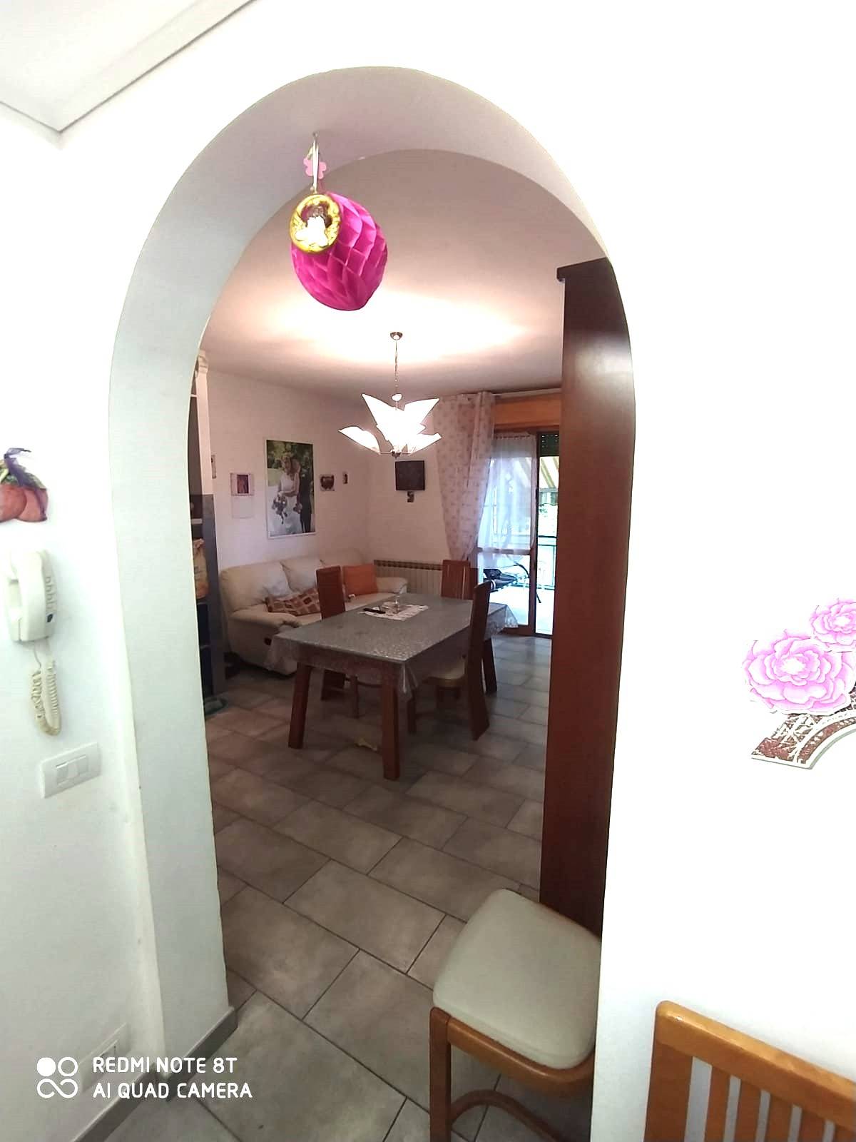 appartamento trilocale in vendita a Verbania