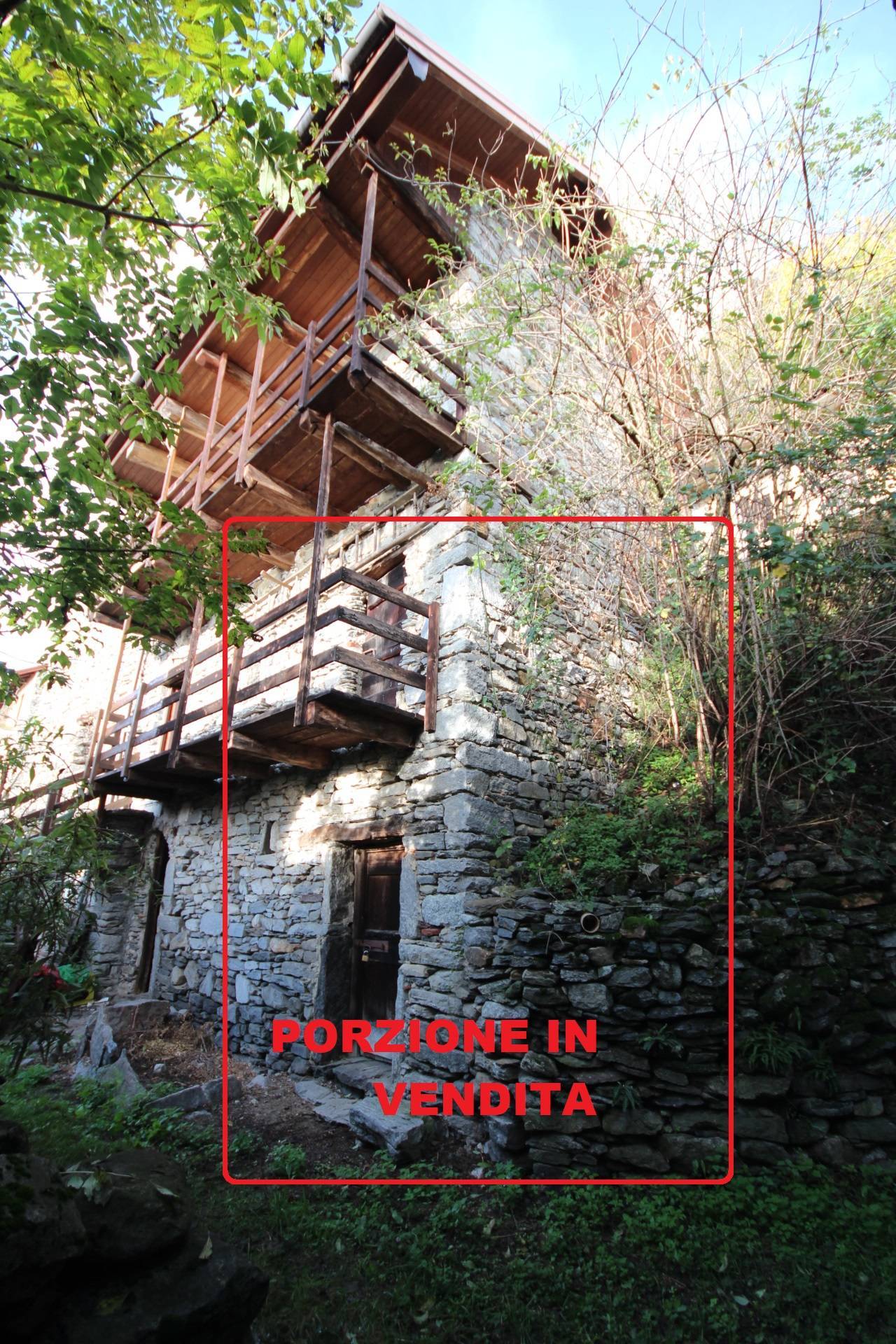 Rustico in vendita a Oggebbio, Piazza