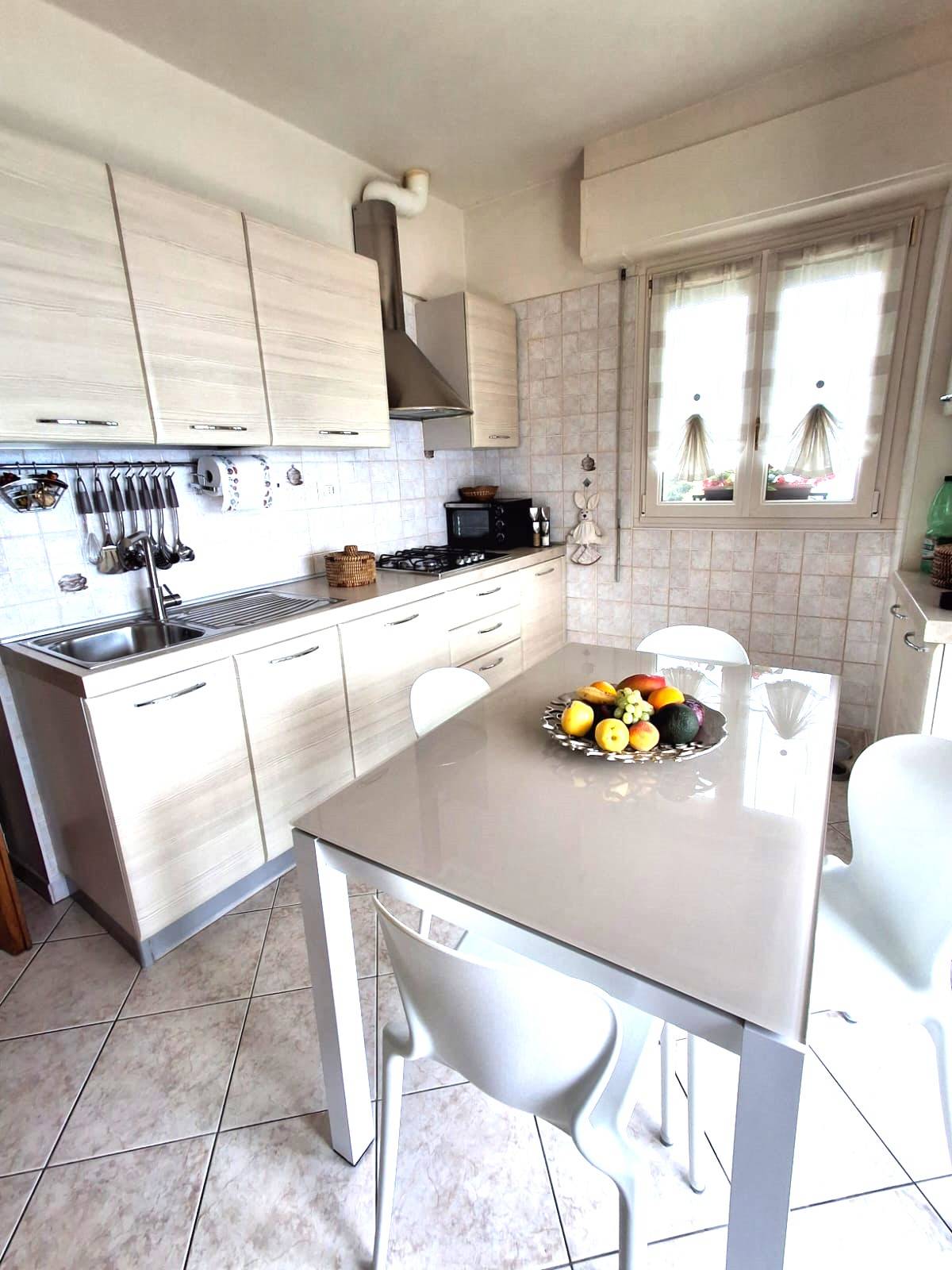 appartamento trilocale in vendita a Cannobio, S.Bartolomeo