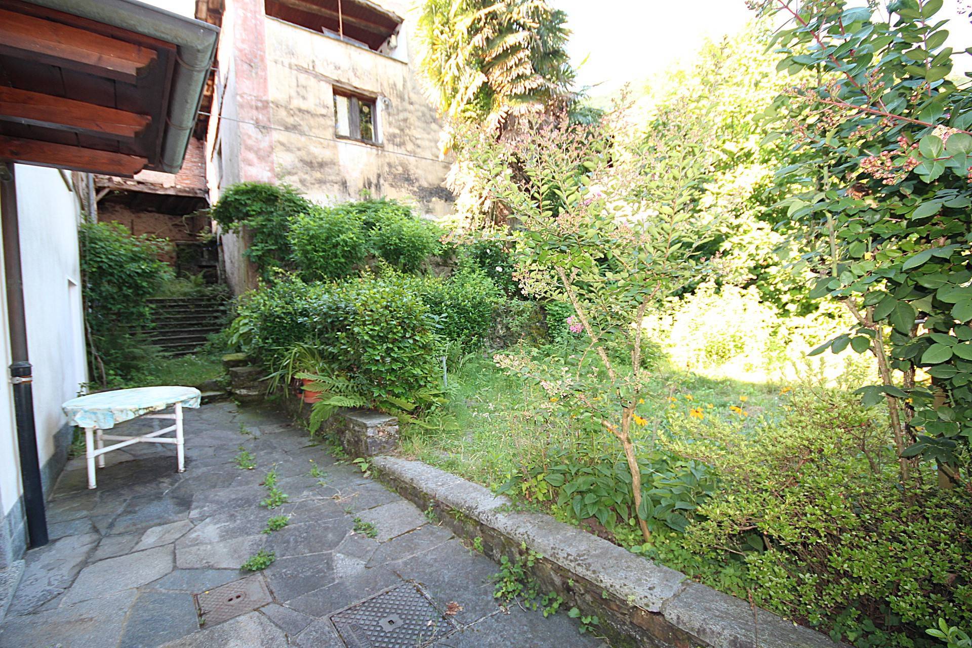 Casa in vendita a Cannobio, Socraggio