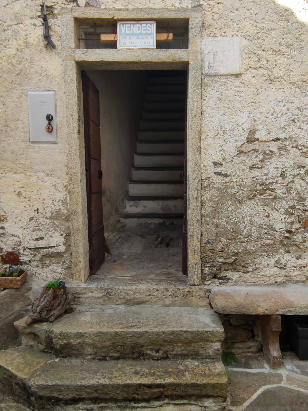 Casa in vendita a Valle Cannobina