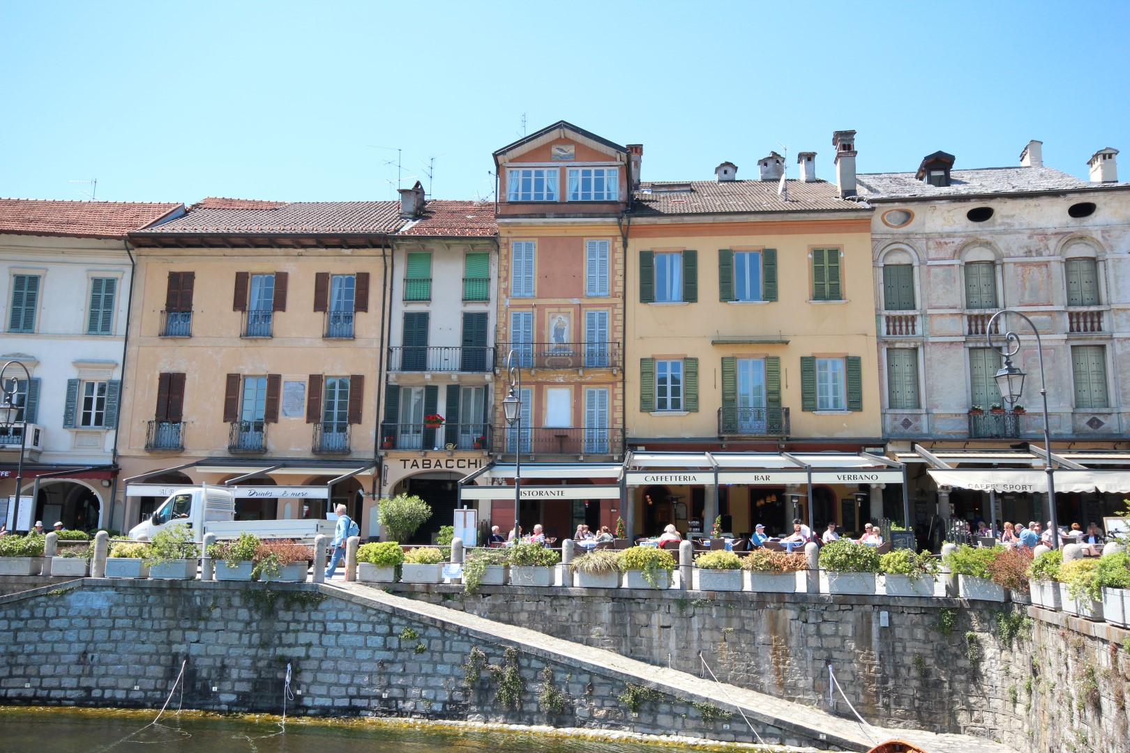 appartamento trilocale in vendita a Cannobio