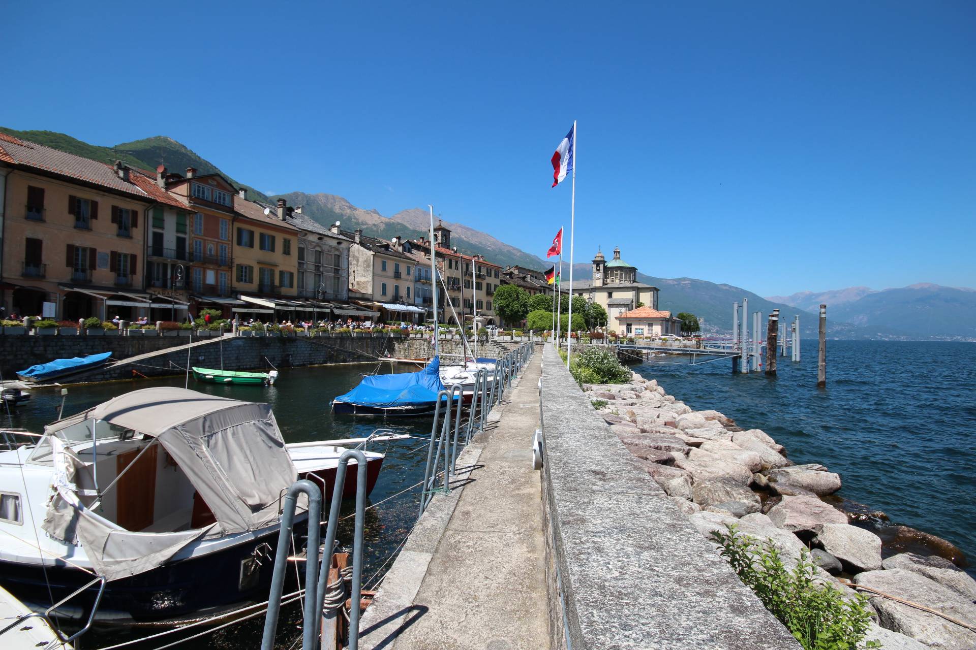 appartamento trilocale in vendita a Cannobio