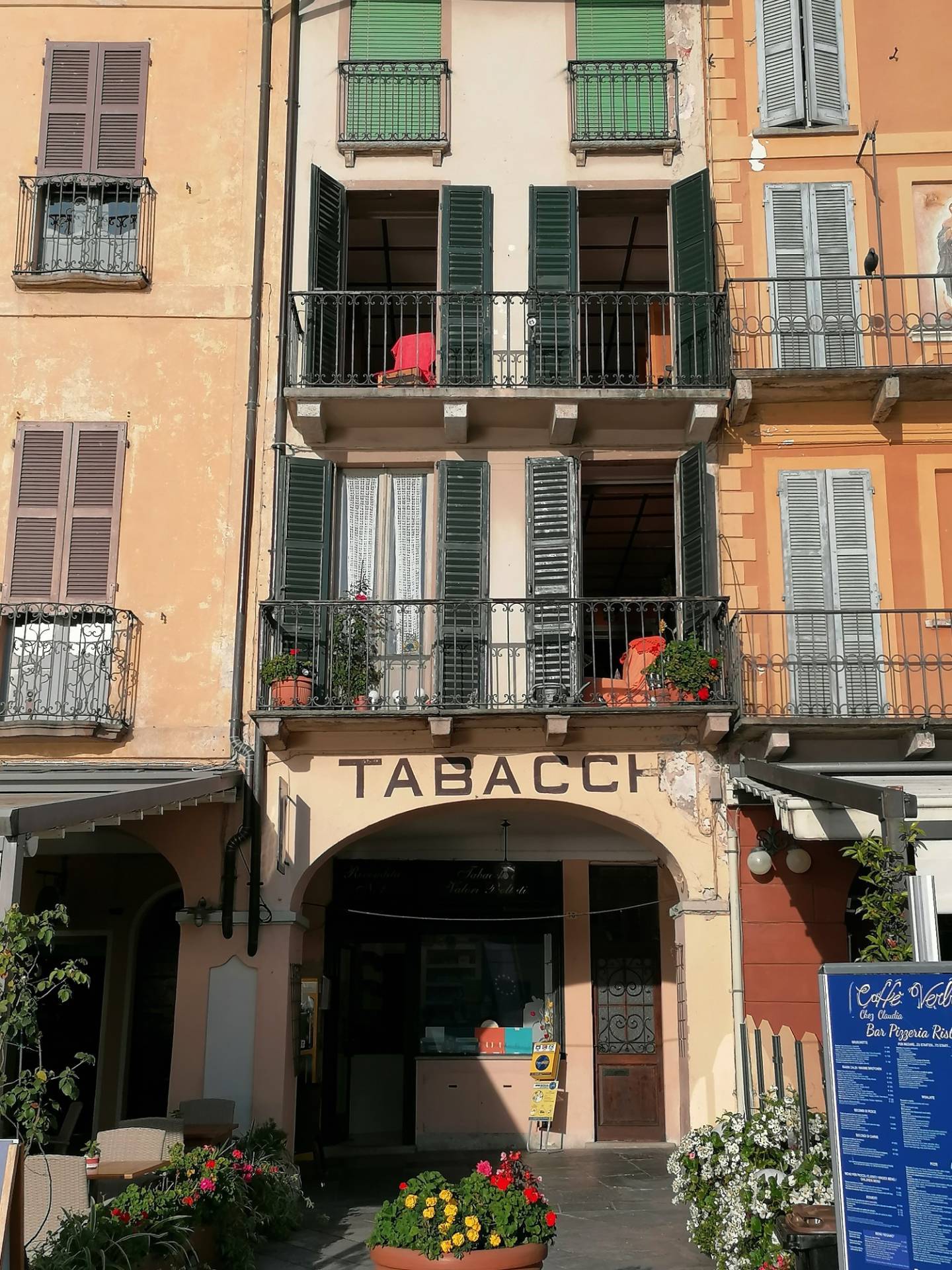 appartamento trilocale in vendita a Cannobio