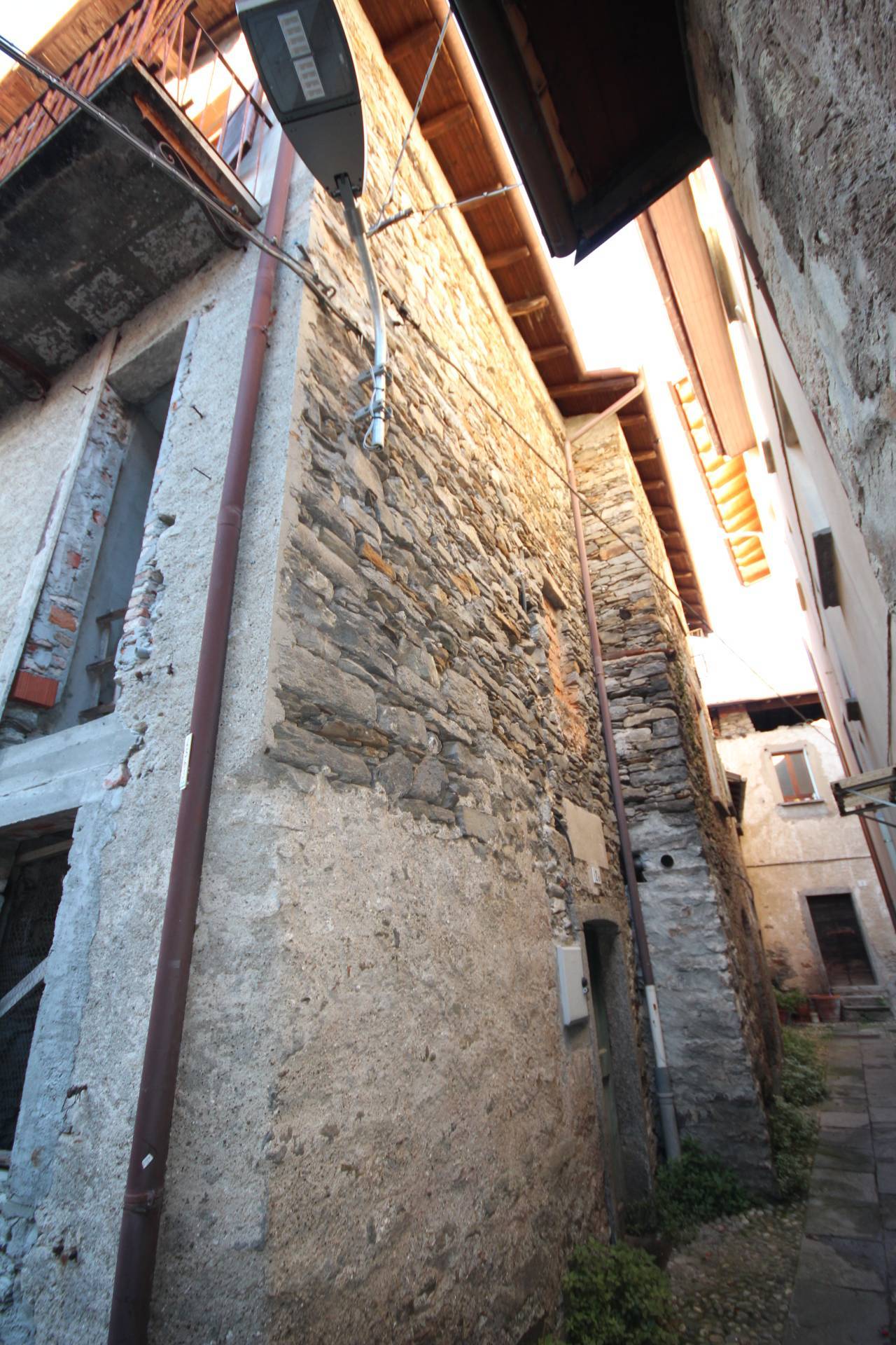 Casa in vendita a Verbania, Zoverallo