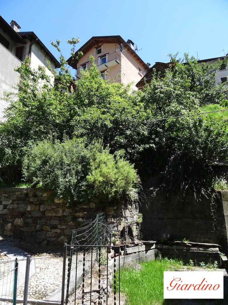 Casa in vendita a Gurro