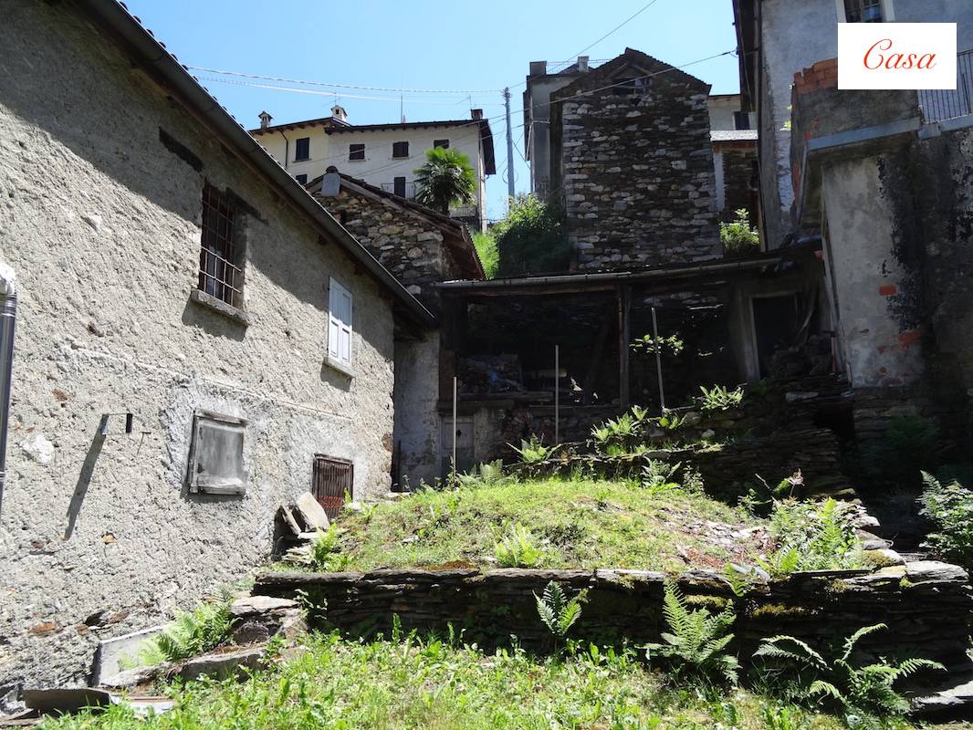 Casa in vendita a Gurro